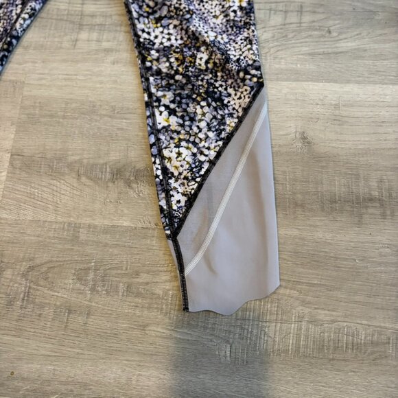 Lululemon Align Scalloped Hem High-Rise Crop 23" - Picture 5 of 5